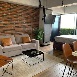 https://apartamento-de-lujo-moderno-estilo-new-york.guatemalaantiguahotels.com